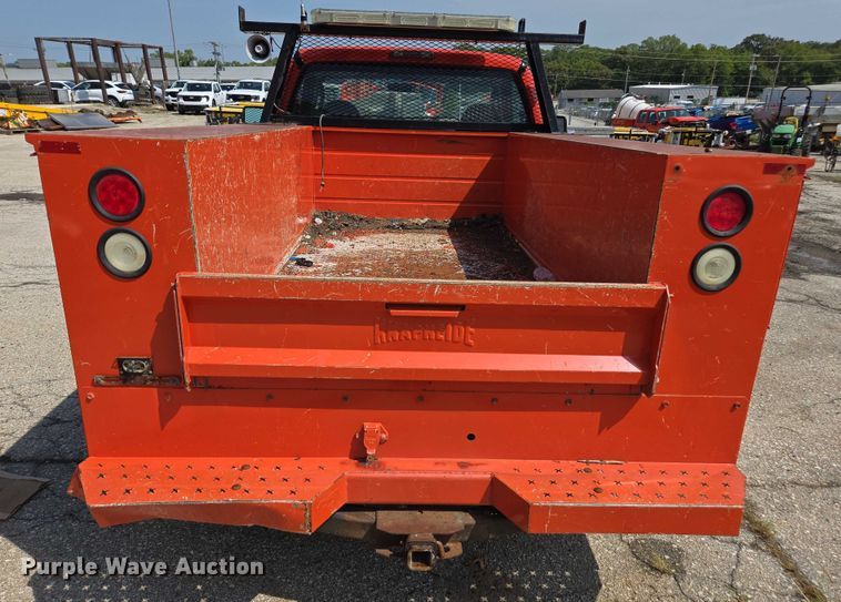 image for item ED4041 2010 Ford F250 Super Duty utility bed pickup truck