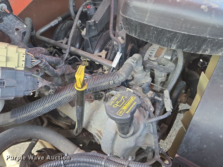 image for item ED4041 2010 Ford F250 Super Duty utility bed pickup truck