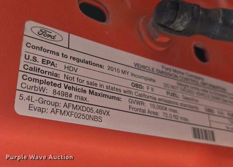 image for item ED4041 2010 Ford F250 Super Duty utility bed pickup truck