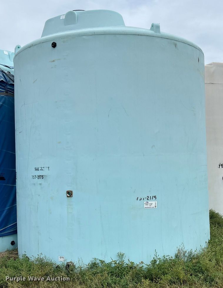 image for item EE4017 Poly storage tank