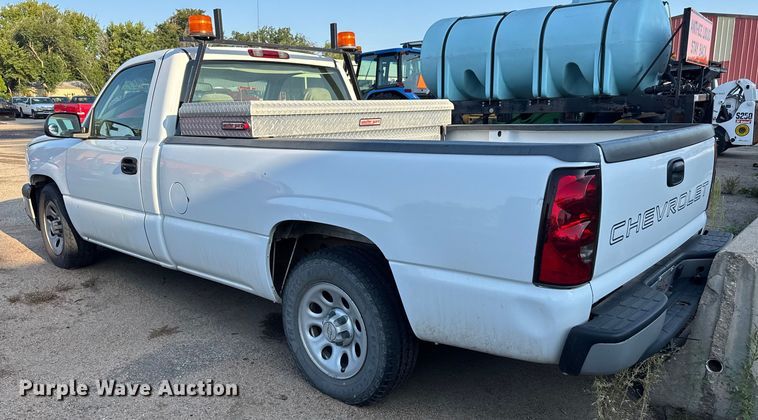 image for item EM8101 2006 Chevrolet Silverado 1500 pickup truck
