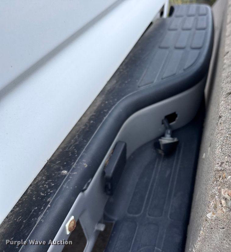 image for item EM8101 2006 Chevrolet Silverado 1500 pickup truck