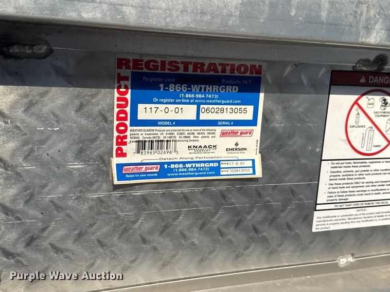 image for item EM8101 2006 Chevrolet Silverado 1500 pickup truck