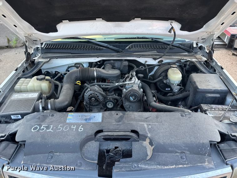 image for item EM8101 2006 Chevrolet Silverado 1500 pickup truck