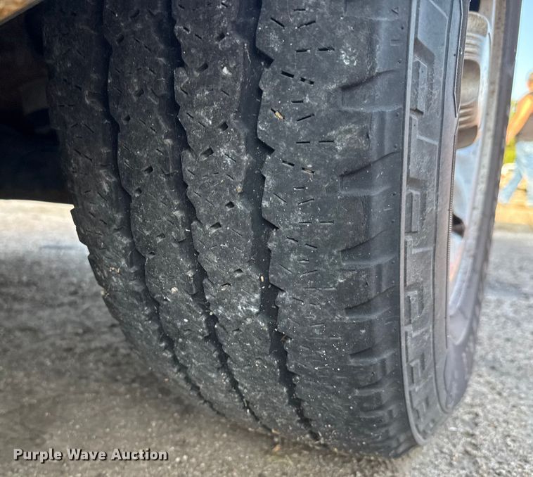 image for item EM8101 2006 Chevrolet Silverado 1500 pickup truck