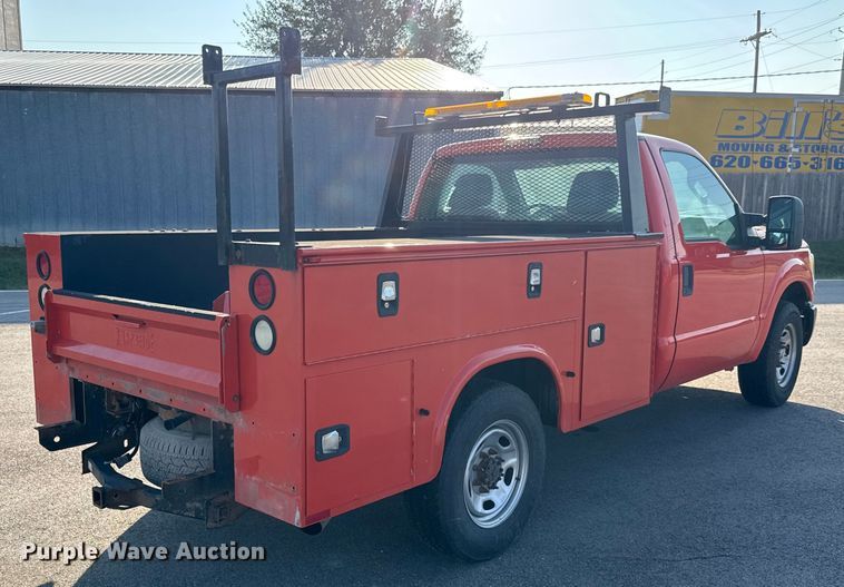 image for item EM8103 2016 Ford F250 Super Duty utility bed pickup truck