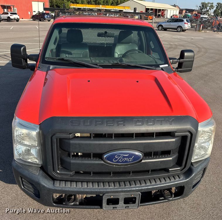 image for item EM8103 2016 Ford F250 Super Duty utility bed pickup truck