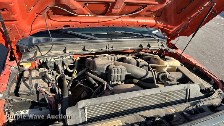 image for item EM8103 2016 Ford F250 Super Duty utility bed pickup truck