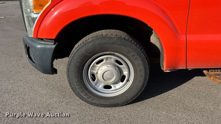 image for item EM8103 2016 Ford F250 Super Duty utility bed pickup truck