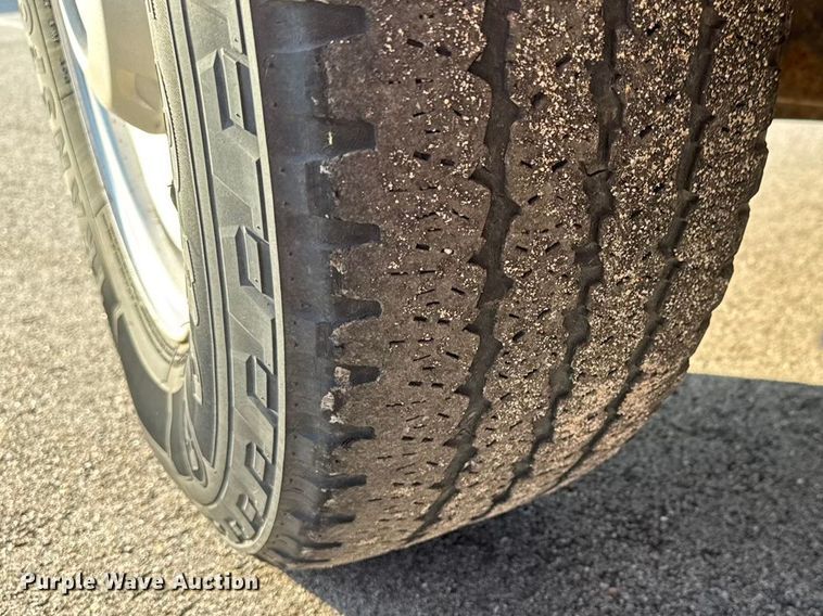 image for item EM8103 2016 Ford F250 Super Duty utility bed pickup truck