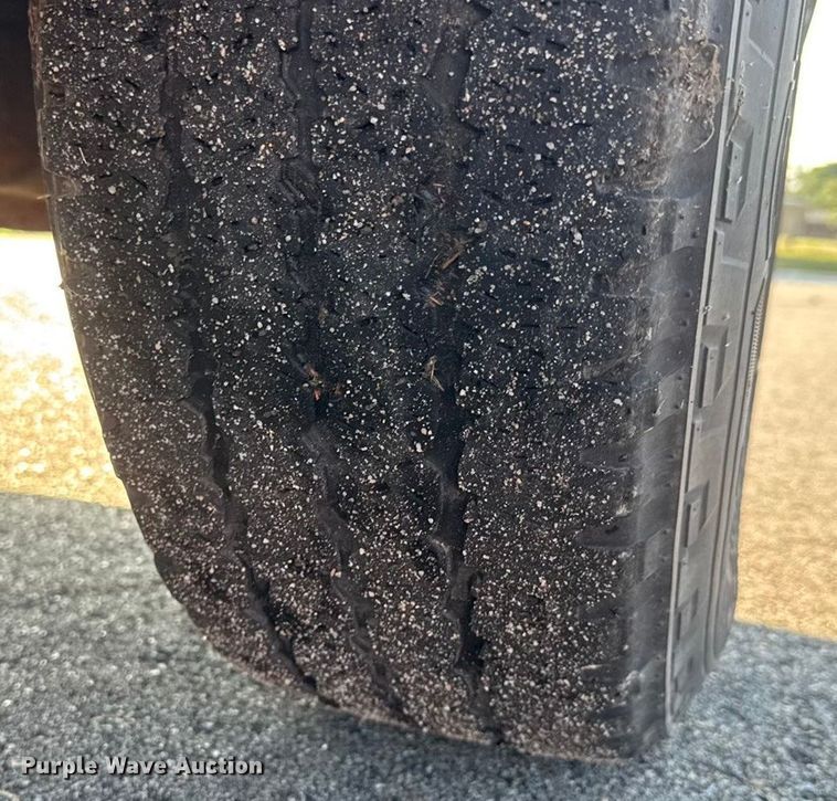 image for item EM8103 2016 Ford F250 Super Duty utility bed pickup truck