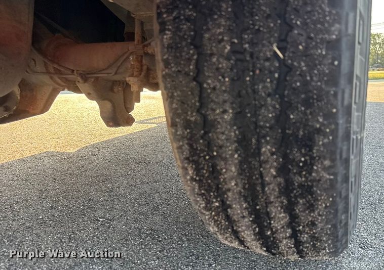 image for item EM8103 2016 Ford F250 Super Duty utility bed pickup truck