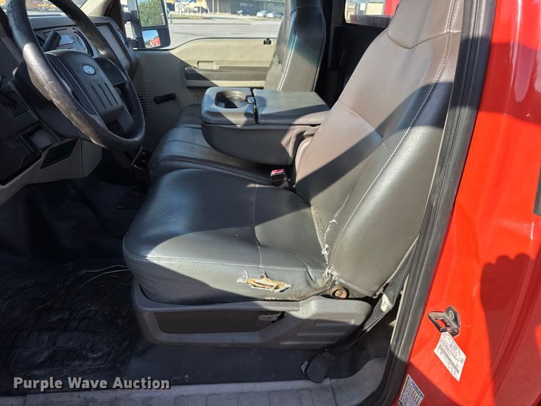 image for item EM8105 2009 Ford F250 Super Duty utility bed pickup truck