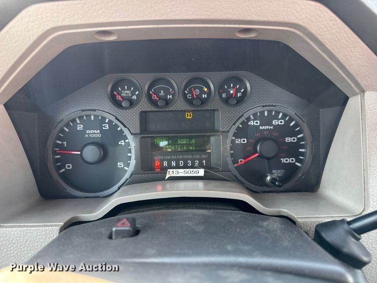 image for item EM8105 2009 Ford F250 Super Duty utility bed pickup truck