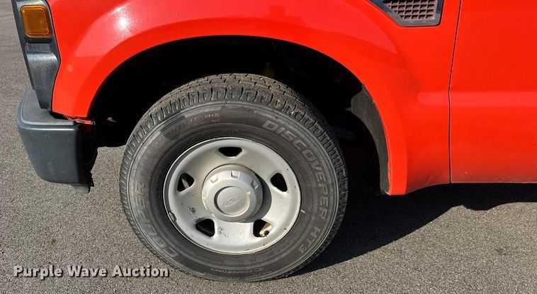 image for item EM8105 2009 Ford F250 Super Duty utility bed pickup truck