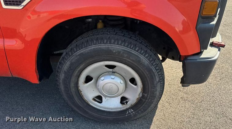 image for item EM8105 2009 Ford F250 Super Duty utility bed pickup truck