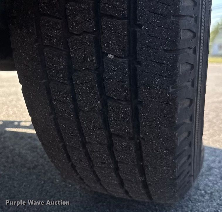 image for item EM8105 2009 Ford F250 Super Duty utility bed pickup truck