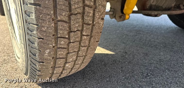 image for item EM8105 2009 Ford F250 Super Duty utility bed pickup truck