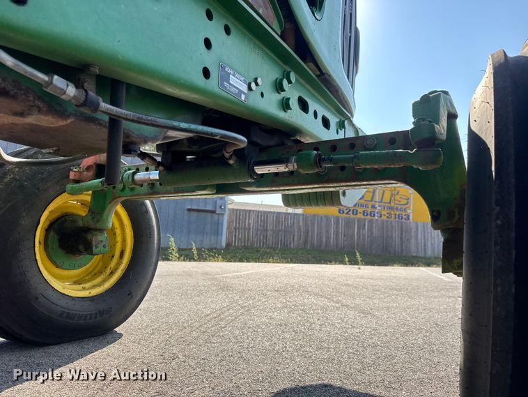 image for item EM8106 2005 John Deere 6415 tractor