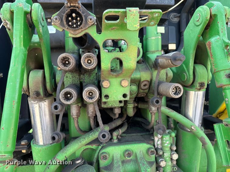 image for item EM8106 2005 John Deere 6415 tractor
