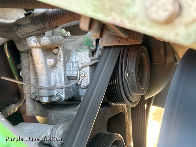 image for item EM8106 2005 John Deere 6415 tractor