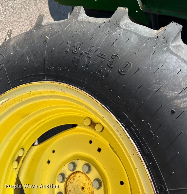 image for item EM8106 2005 John Deere 6415 tractor