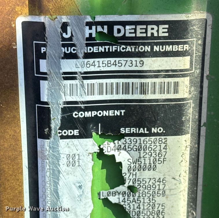 image for item EM8106 2005 John Deere 6415 tractor