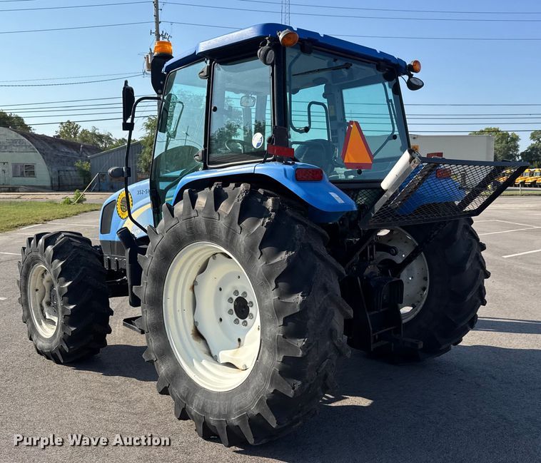 image for item EM8108 2011 New Holland T5070 MFWD tractor