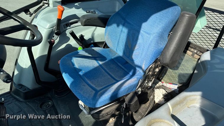 image for item EM8108 2011 New Holland T5070 MFWD tractor