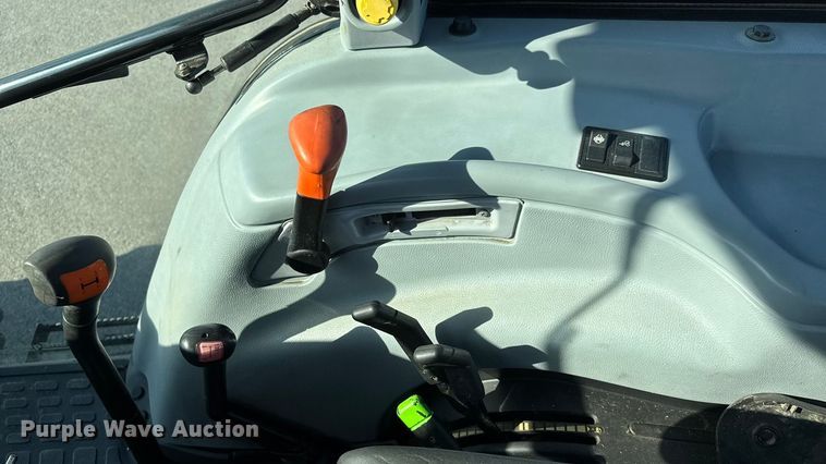 image for item EM8108 2011 New Holland T5070 MFWD tractor