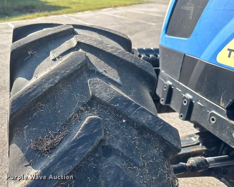 image for item EM8108 2011 New Holland T5070 MFWD tractor