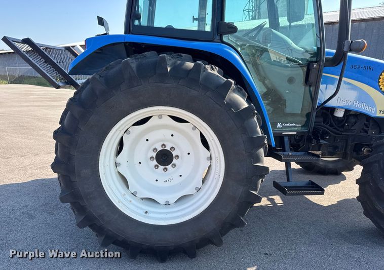 image for item EM8108 2011 New Holland T5070 MFWD tractor