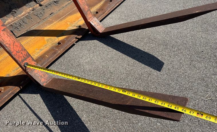 image for item EM8109 2006 John Deere 444J wheel loader