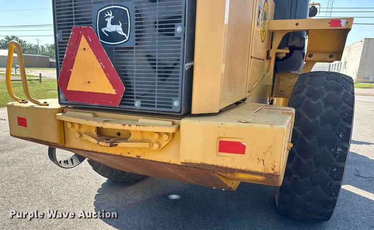 image for item EM8109 2006 John Deere 444J wheel loader