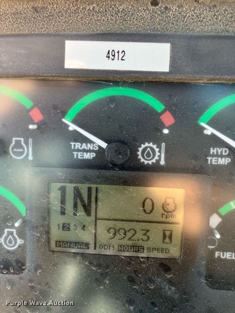 image for item EM8109 2006 John Deere 444J wheel loader