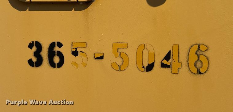 image for item EM8109 2006 John Deere 444J wheel loader