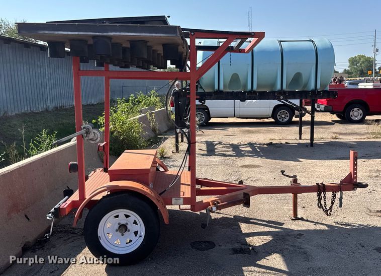 image for item EM8110 2002 Vermac ST-4825 arrow board trailer