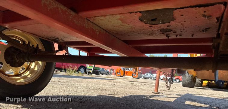 image for item EM8110 2002 Vermac ST-4825 arrow board trailer