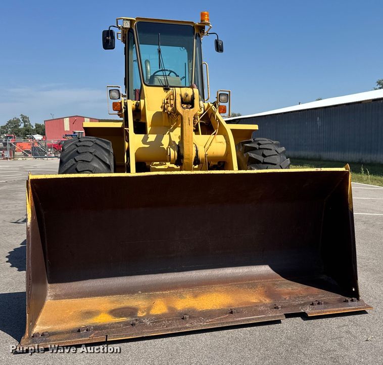 image for item EM8112 1993 John Deere 644G wheel loader