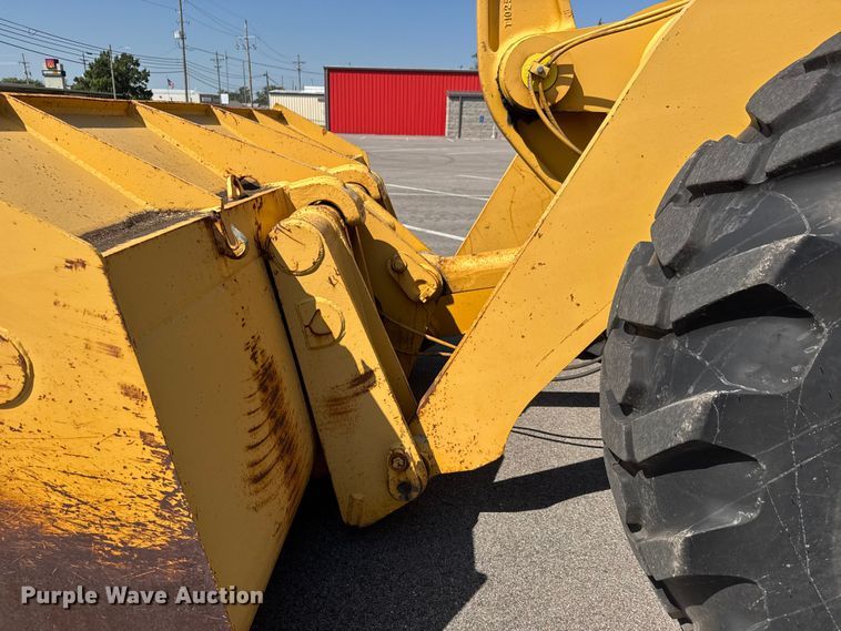 image for item EM8112 1993 John Deere 644G wheel loader