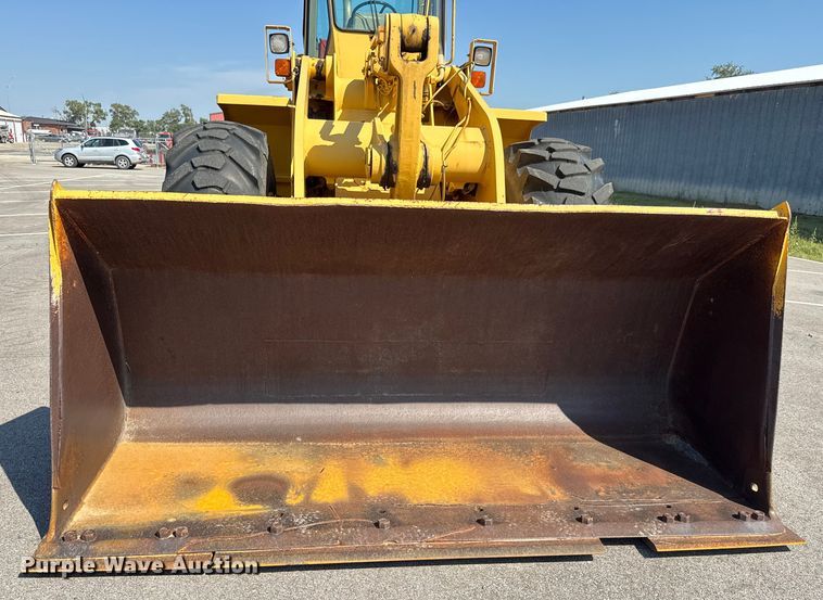 image for item EM8112 1993 John Deere 644G wheel loader