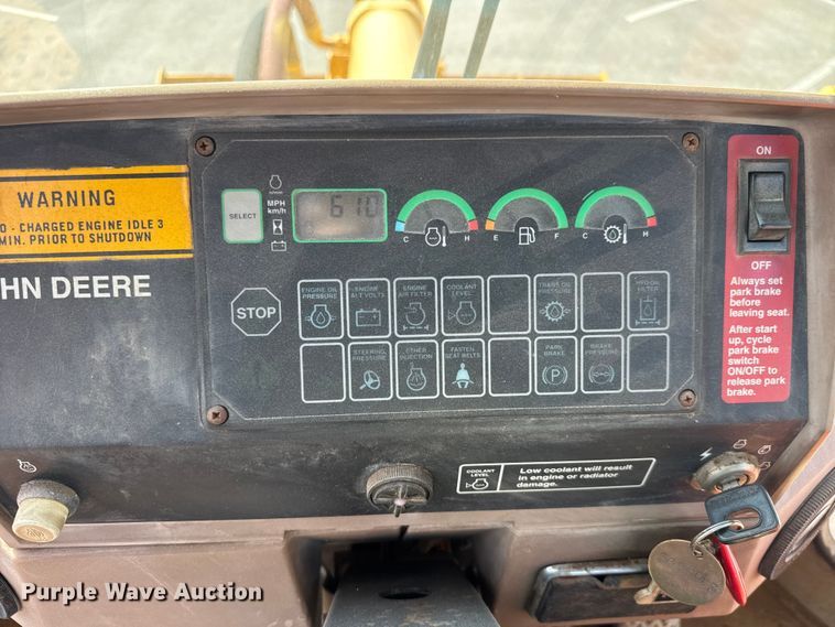 image for item EM8112 1993 John Deere 644G wheel loader