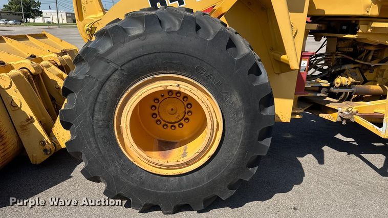image for item EM8112 1993 John Deere 644G wheel loader