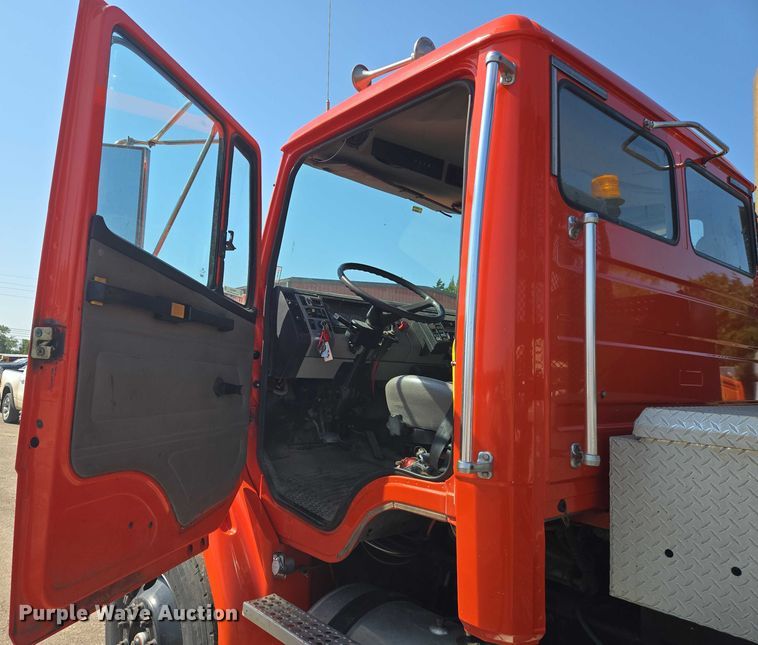 image for item EM8113 2003 Freightliner FL112 winch truck