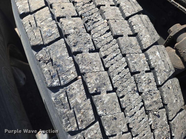 image for item EM8113 2003 Freightliner FL112 winch truck