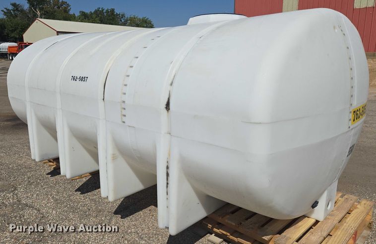 image for item EM8114 Poly tank