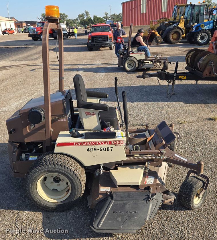 image for item EM8115 2007 Grasshopper 322D ZTR lawn mower
