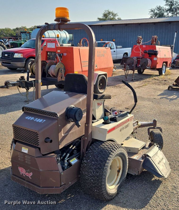 image for item EM8115 2007 Grasshopper 322D ZTR lawn mower