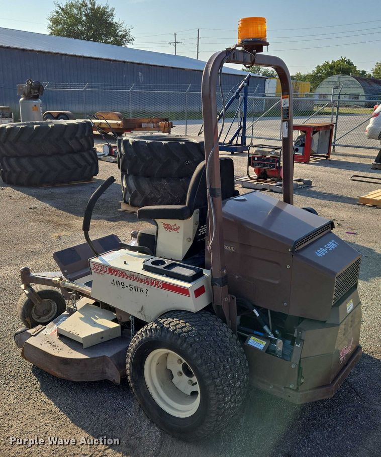 image for item EM8115 2007 Grasshopper 322D ZTR lawn mower