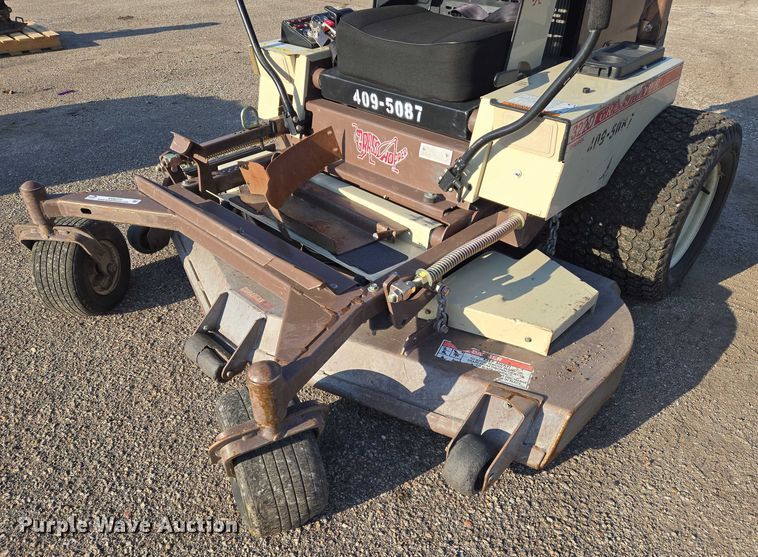 image for item EM8115 2007 Grasshopper 322D ZTR lawn mower